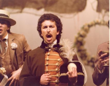 Francisco Valladares cantando