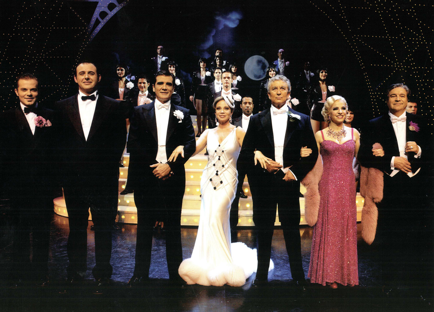 Cuadro final. Javier Enguix, David Amón, Manuel Navarro, Paloma San Basilio, Francisco Valladares, Noemi Mazoy y Lorenzo Valverde